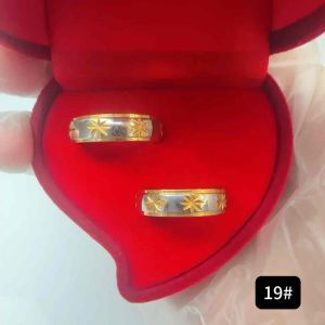Italy 10k Wedding Ring with Free Box - Magnificent Gold Design for Every Look and Wardrobe Coordination