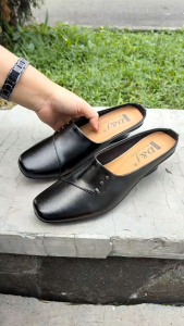 D&F BT05 | Sepatu Selop Bustong Wanita Sendal Wedges Hitam Hak 5cm