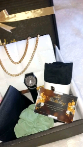 Hadiah Cewek Ulang Tahun: Gift Box & Hampers