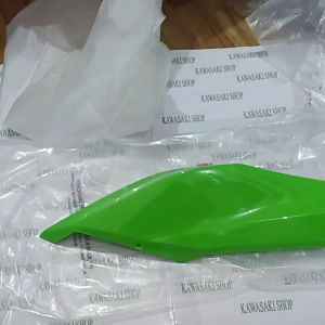 Cover Body Belakang Ninja 250 FI New 2018 Hijau Sebelah Kanan Original