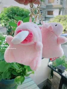 Móc khóa chuột lang nước Capybara phiên bản hồng chảy mũi