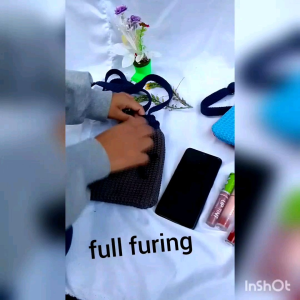 Tas Rajut Mini Serut & Tas Selempang Rajut: Desain & Penggunaan