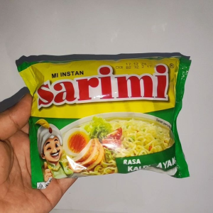Sarimi Rasa Ayam Kaldu 70 Gram: Sarimi Untuk Makanan Ringan