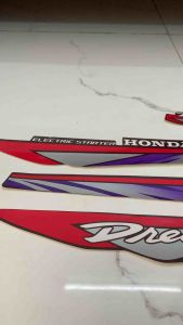 Bộ tem Dream lùn đời 94 hàng nhập Thái Lan chất lượng cao dành trang trí riêng cho dòng xe này tem in lụa tẩy phim màu sắc cực đ ẹp và bền như tem hãng giá bán cực tốt bán lẻ như bán sỉ