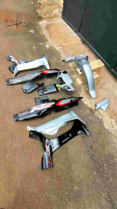 Cover Body Yamaha F1zr 2001 Hitam Silver Fullset body Halus Ser Striping set f1 Fizr fiz r F1z R