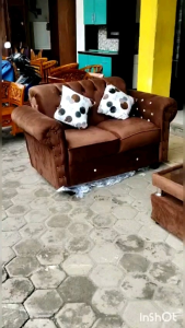 Sofa & Meja Tamu: Desain Modern dan Nyaman