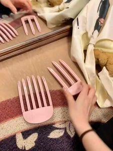 【ReadyStock】新款风塑梳 高颅顶 发根蓬松发夹Hair Root Fluffy Clips Fringe Styling Hair Clip Hair Curler Roller 刘海发夹 Curler Hair Styling