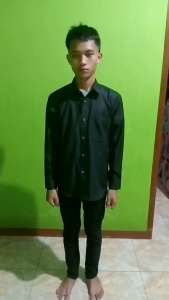 Kemeja Dewasa Polos: Kunci Penampilan Casual dan Nyaman