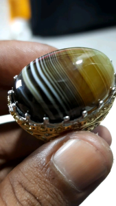 Batu Yaman Tricolor: Desain Interior Elegan & Aplikasi Dekorasi Rumah