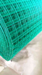 Khổ cao 50cm x dài 1m lưới bọc nhựa xanh dùng để làm chuồng hoặc lồng avi...