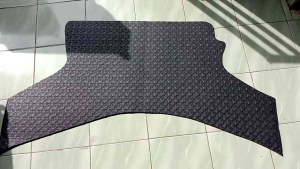 Karpet Alas Kaki Depan Cabin Grand Max Bermotif