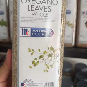 McCormick Oregano Leaves Whole 210g PET Bottle - Culinary Herb - Whole Leaves - Cooking Ingredient - Food Staple