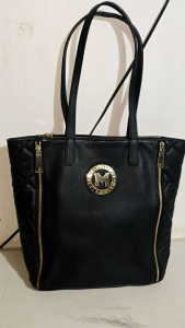Preloved Metro City Italy Vertical Tote BagGenuine  Leather Bag