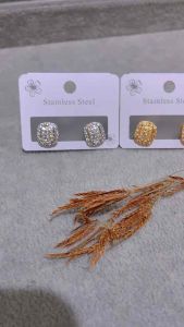 Anting Tusuk permata Kotak Titanium