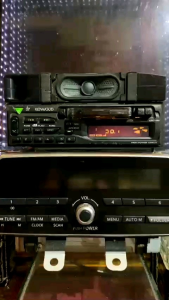 Máy phát nhạc KENWOOD KRC389.  / radio/tape.
