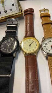 Đồng hồ nam Nhật Bản Lô đồng hồ size nhỡ  máy Nhật MIYOTA EPSON JAPAN  size 35-40mm  chi tiết dưới phần mô tả