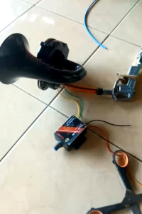 Klakson Truk Ala Hino RK KW & Cicada Air Horn 12/24V