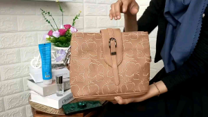 RIZKY BAG COLLECTION - Tas Selempang Wanita Import Terbaru