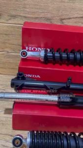 PAKET HEMAT AS SHOCK PLUS TABUNG DAN SHOCKBLEKER BELAKANG KANAN KIRI HONDA BLADE 110 TAHUN 2008-2010 KODE PART KWB/KWW TINGGAL PASANG