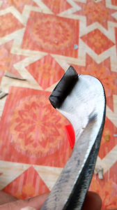 Pisau Deres Karet: Alat Pemotong Profesional & Tahan Lama