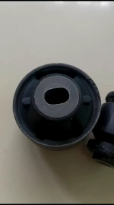 BOSH SAYAP BUSHING ARM TOYOTA AVANZA VELOZ KECIL DAN BESAR