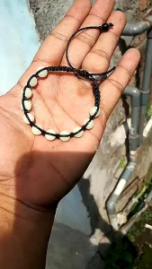 Gelang Macrame Batu Fosfor Menyala Dalam Gelap