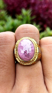 Cincin Batu Permata Pecah Seribu