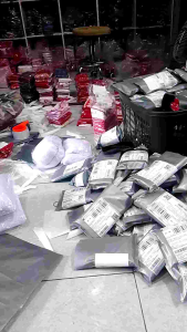 Keset Kaki Karakter Busa Anti Selif Bulu Laspur Motif Kaki Kucing