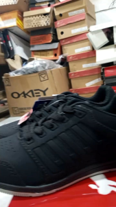 cod gratis ongkir sepatu sekolah anak SMP laki laki Hitam polos speed style terbaru free ongkir||sz33-36