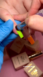 Cọ french đầu móng YUKI USA cán gỗ lông chồn mềm mịn dễ tạo french xài bền