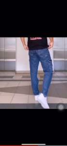 “Men’s Loose Fit Baggy Cargo Jeans – Streetwear Wide Leg Denim Pants with Side Utility Pockets”