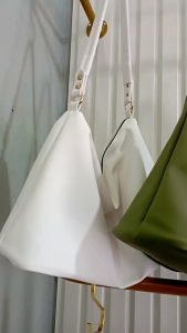 Totebag Wanita Model Gamila tas kuliah wanita muat banyak