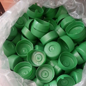 Tutup Galon Isi Ulang RO Warna Hijau Dengan Tampilan Visual Jeglok/ Memiliki Hole Ditengah Quantity -+ 1.000 pieces Untuk Setiap Kemasannya (L320)