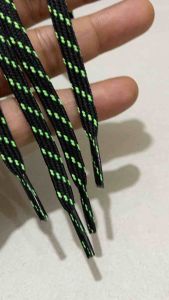 Tali sepatu motif stabilo