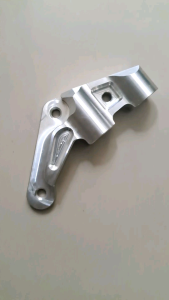 Breket kaliper monoblok 4 piston Bahan full cnc tebal ninja r ninja rr satria fu dll full cnc