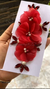 Bunga rangkai cantik payet sampan