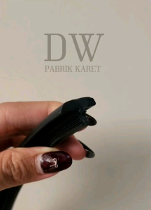 KARET LIST T MEJA T PAKU PENUTUP CELAH MEJA LIS T PAKU FRAME EDGING