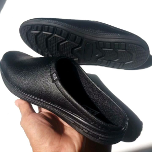Sandal Slop Pria Sandal Bustong Pria Sandal Bakpao Gampang Dibersihkan Mudah Dipakai Nyaman di Kaki