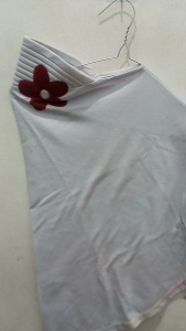 Pre loved/Thrift/Second/Bekas Kerudung Hijab Jilbab Instan Putih Anak Perempuan SD 6-12 tahun Bagus Mulus