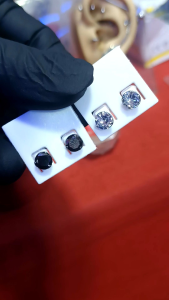 Anting giwang diamon baja monel putih & hitam anti karat & alergi