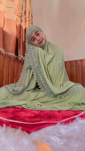 ตะลือกงชุดละหมาดงานนำเข้าเกรดพรีเมี่ยมรุ่นลูกไม้