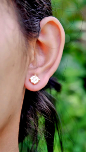 La Vienne - Bertin - Anting Titanium Wanita Anti Karat - Perhiasan Perempuan Elegan Mewah