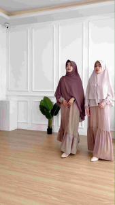 Naura Khimar Instant 2 in 1 Azmeela Gallery: Khimar Praktis & Nyaman