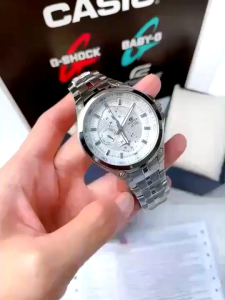 นาฬิกาผู้ชายEF-326D-7AVDF ตัวเรือนและสายสเตนเลสเงิน หน้าขาว มีเข็มบอกวันวันที่ กันน้ำ 100 เมตร หน้าปัด 41 มิล