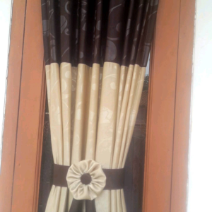 gorden jendela kecil model kupu kupu kain tebal