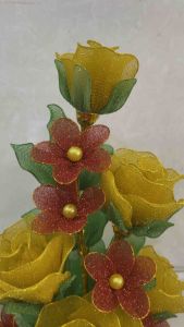 Chậu hoa hồng voan kim tuyến cao 35cm