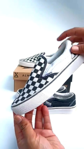Sepatu Sneakers anak X-fourth Model vanss Terbaru dan anak perempuan laki umur 3 tahun - 9 tahun