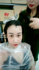 Dầu gội phủ bạc Linh Hương