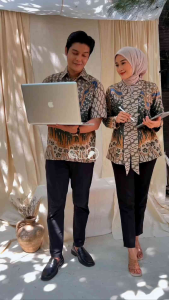 Couple Batik Pasangan: Sarimbitan Resmi & Hem dan Blouse Couple