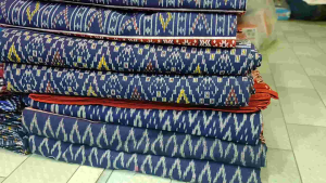 ผ้าถุงฝ้ายสกลหมักโคลน พิมพ์ลาย ลายขอนาค ลายน้องลิซ่า ใส่สบายไม่ร้อน ตัดเย็บพร้อมใส่ ผ้าอยู่ที่สุดของคุณ